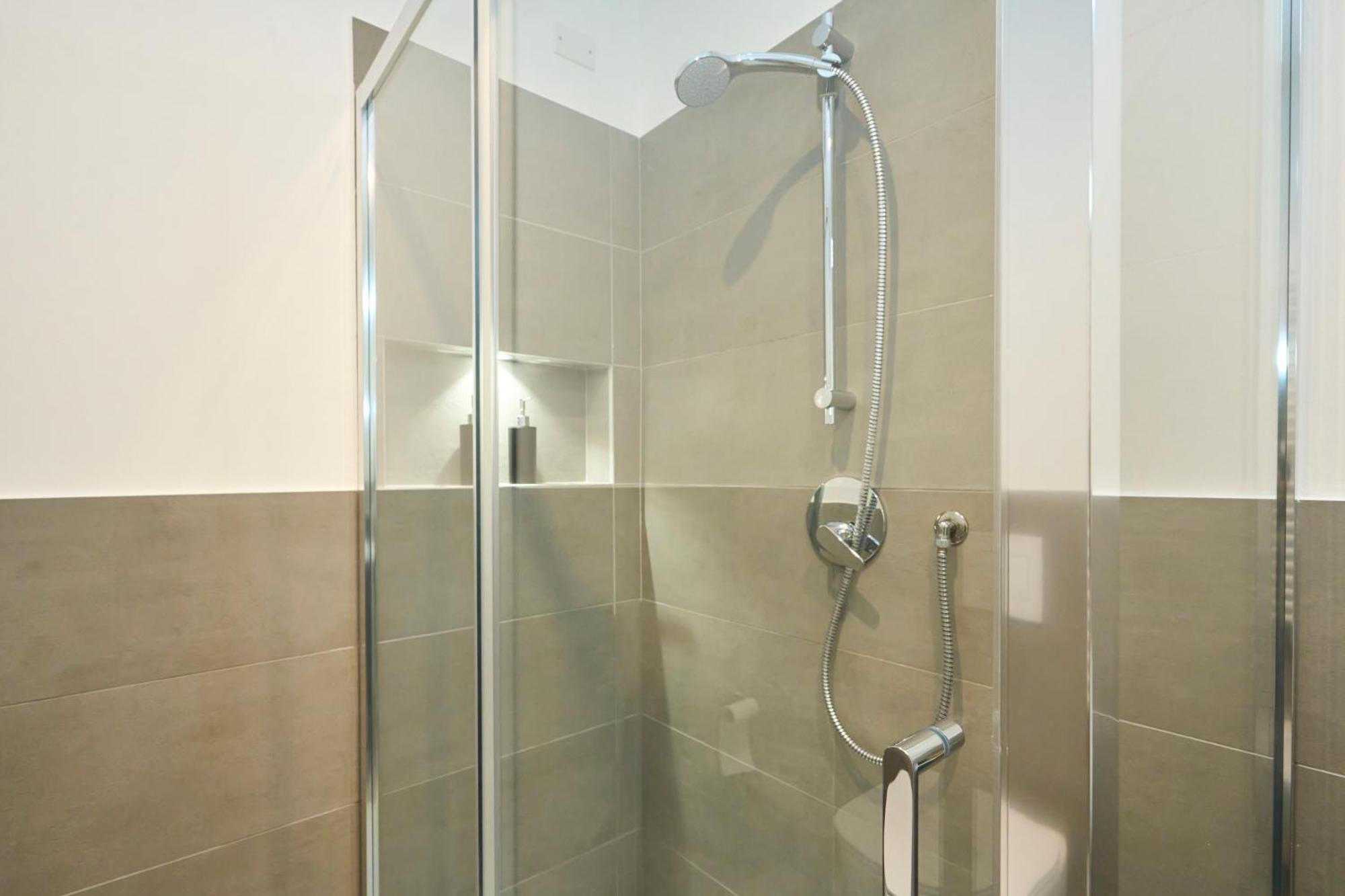 Luxury Design Suite - 20 Minutes From Duomo-Navigli Milaan Buitenkant foto