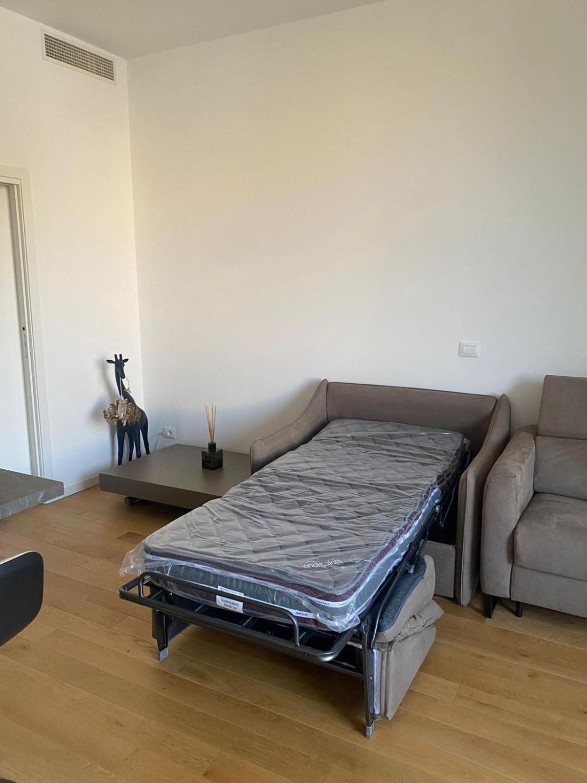 Luxury Design Suite - 20 Minutes From Duomo-Navigli Milaan Buitenkant foto